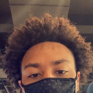 Meet your Posher, Tylor